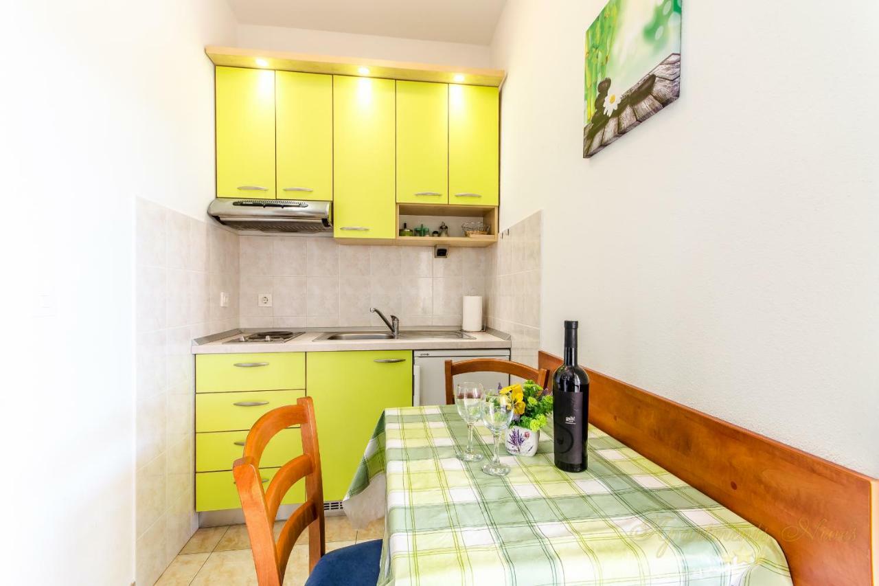 Apartments Nives Suhi Potok Jesenice  Dış mekan fotoğraf