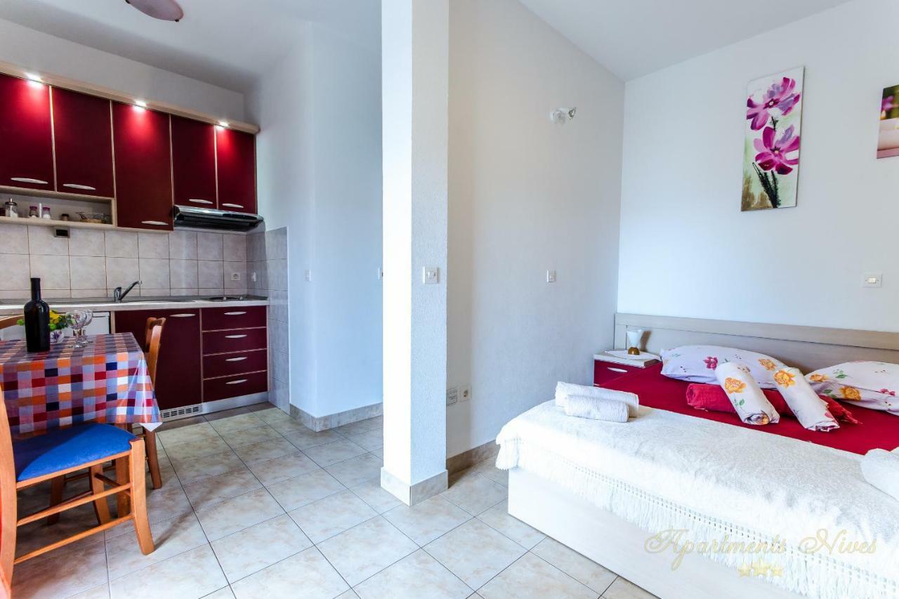 Apartments Nives Suhi Potok Jesenice  Dış mekan fotoğraf