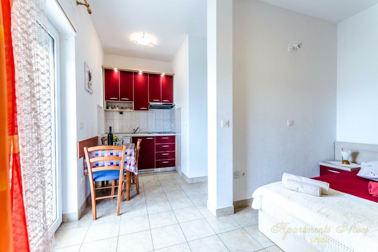 Apartments Nives Suhi Potok Jesenice  Dış mekan fotoğraf