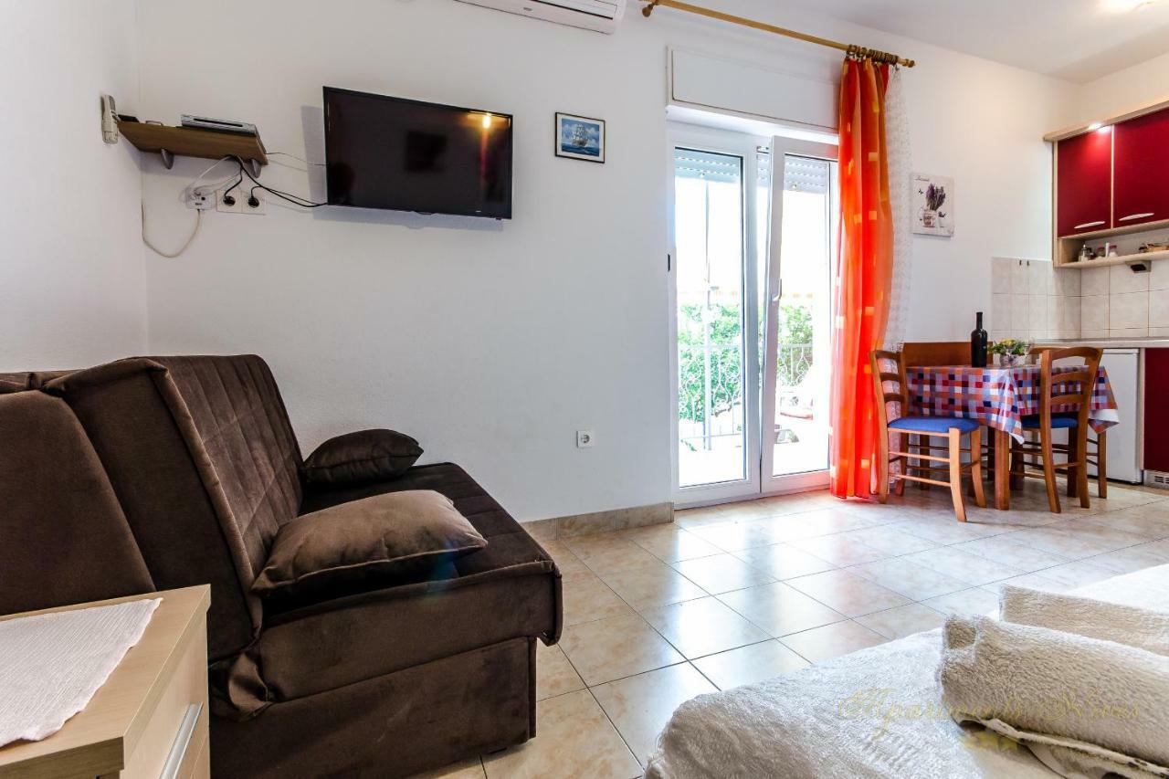Apartments Nives Suhi Potok Jesenice  Dış mekan fotoğraf
