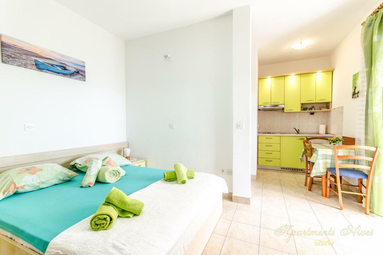 Apartments Nives Suhi Potok Jesenice  Dış mekan fotoğraf